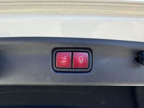 Certified 2023 Mercedes-Benz C 300 Sedan image 22