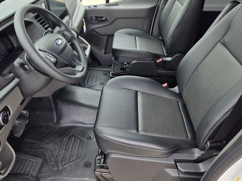 New 2026 Ford Transit 250 148 Medium Roof RWD image 14