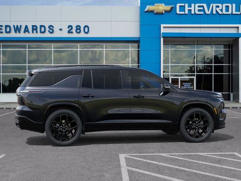 New 2026 Chevrolet Traverse RS w/ LPO, Floor Liner Package image 5