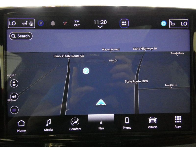 Used 2024 Chrysler Pacifica Pinnacle FWD image 13