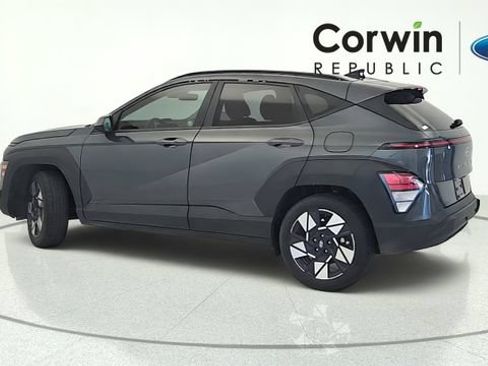 Used 2025 Hyundai Kona SEL FWD image 3