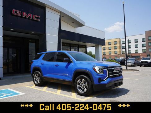 Used 2026 GMC Terrain Elevation FWD image 2