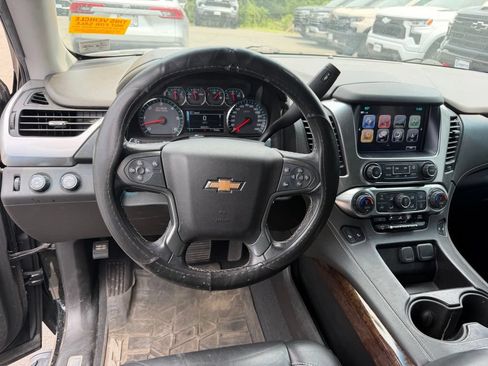Used 2019 Chevrolet Tahoe LT w/ Z71 Midnight Edition AWD/4WD image 15