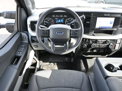 New 2026 Ford F450 XL w/ 360-Degree Camera Package image 22