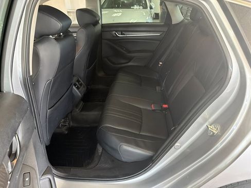 Used 2018 Honda Accord Touring image 22