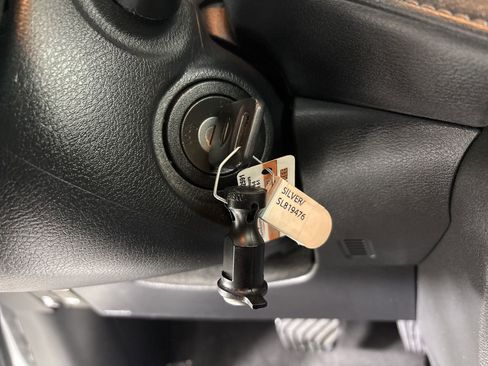 Used 2025 Nissan Versa S image 12