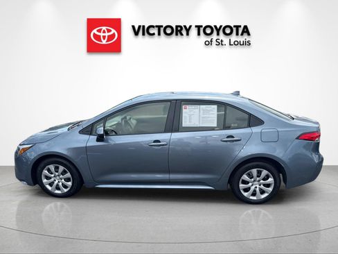 Used 2025 Toyota Corolla LE FWD image 6