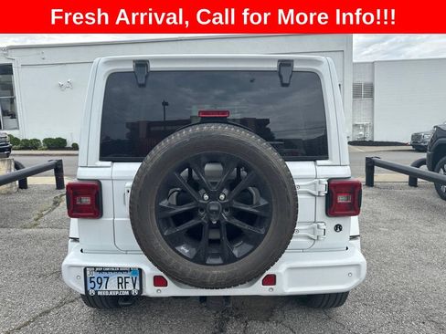Used 2022 Jeep Wrangler Unlimited Sahara AWD/4WD image 22