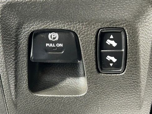 Used 2019 RAM 1500 Big Horn AWD/4WD image 29