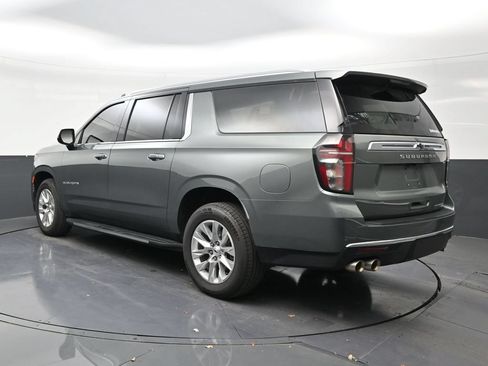 Used 2023 Chevrolet Suburban Premier RWD image 3