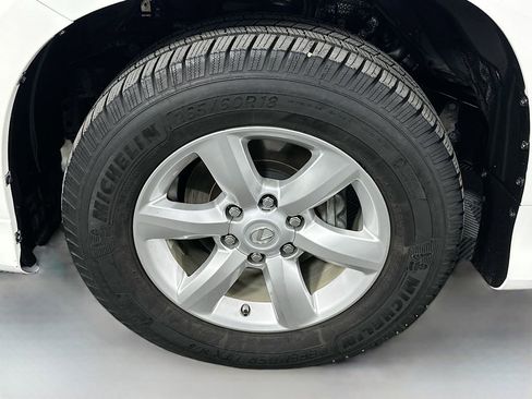 Used 2014 Lexus GX 460 AWD/4WD image 31