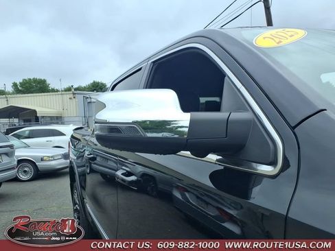 Used 2025 RAM 1500 Limited w/ Body Color Bumper Group AWD/4WD image 12