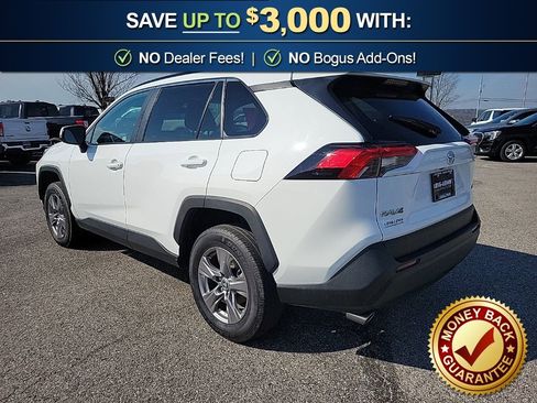 Used 2025 Toyota RAV4 XLE image 7