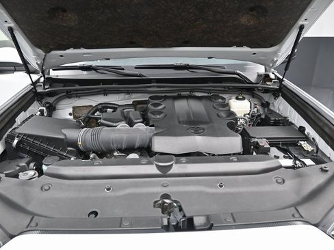 Used 2024 Toyota 4Runner TRD Off-Road image 37