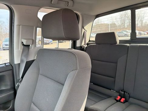 Used 2018 Chevrolet Silverado 1500 LT w/ Midnight Edition image 11