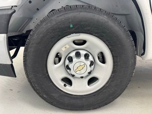 New 2026 Chevrolet Express 3500 w/ Power Convenience Package RWD image 42