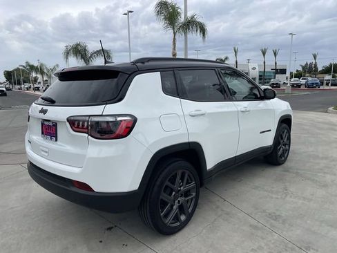 Used 2026 Jeep Compass Limited w/ Limited Altitude Pack AWD/4WD image 8