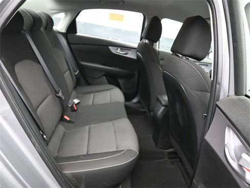 Used 2024 Kia Forte LXS w/ LXS Technology Package image 6