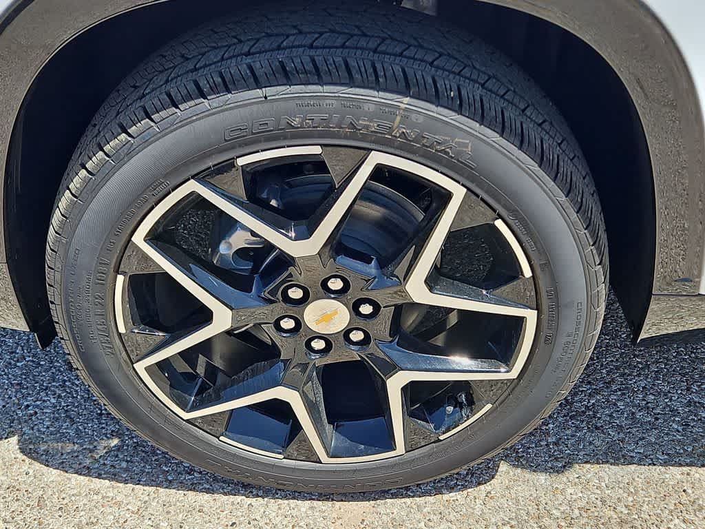 New 2026 Chevrolet Traverse High Country FWD image 12