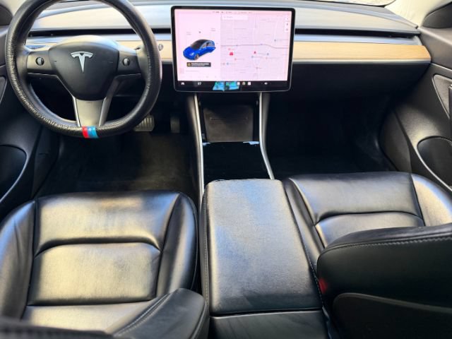 Used 2020 Tesla Model 3 Standard Range Plus RWD image 11