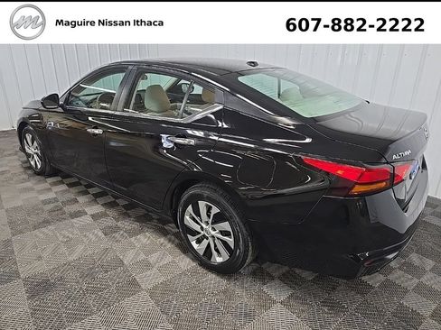 Used 2020 Nissan Altima 2.5 S FWD image 10