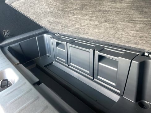 Used 2025 Nissan Pathfinder S image 19