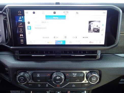 New 2026 Jeep Gladiator Sport image 21