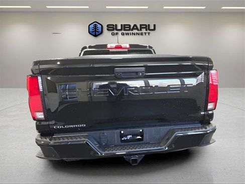 Used 2024 Chevrolet Colorado Z71 w/ Z71 Convenience Package 2 image 5