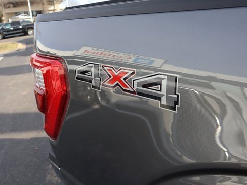 Used 2023 Ford F150 Lariat w/ Trailer Tow Package image 9