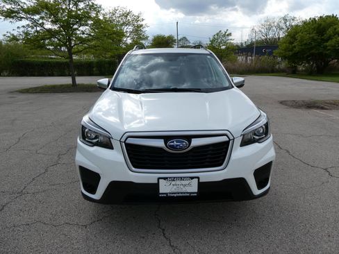 Used 2019 Subaru Forester Touring AWD/4WD image 2