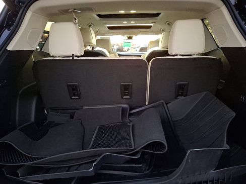 Certified 2024 Buick Enclave Avenir w/ Avenir Technology Package image 30