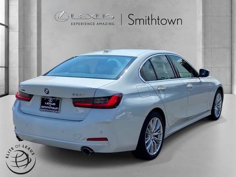 Used 2024 BMW 330i xDrive Sedan w/ Convenience Package AWD/4WD image 5
