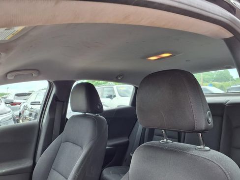 Used 2016 Chevrolet Malibu LT FWD image 13