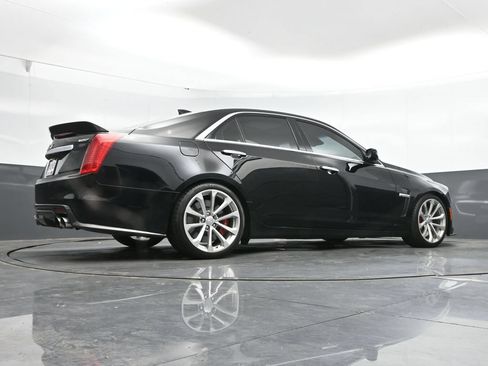 Used 2018 Cadillac CTS V w/ Carbon Fibre Package RWD image 44