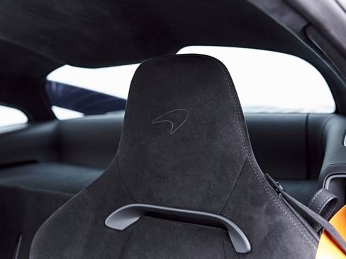 Used 2026 McLaren Artura RWD image 64