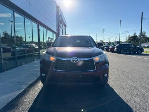 Used 2016 Toyota Highlander XLE AWD/4WD image 7