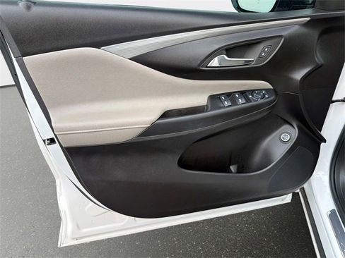 Used 2024 Buick Envista Avenir image 16