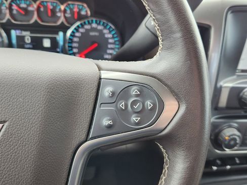 Used 2018 Chevrolet Silverado 1500 LT w/ LPO, Street Package AWD/4WD image 16