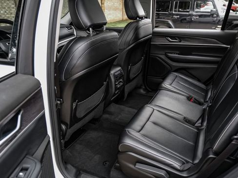 Used 2023 Jeep Grand Cherokee L Limited image 51