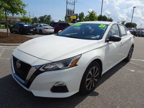 Used 2021 Nissan Altima 2.5 S w/ Driver Assist Package FWD image 8