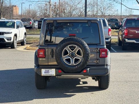 Certified 2021 Jeep Wrangler Unlimited Sport w/ Sun And Sound Package image 8