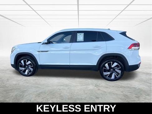 Used 2024 Volkswagen Atlas Cross Sport SE image 8