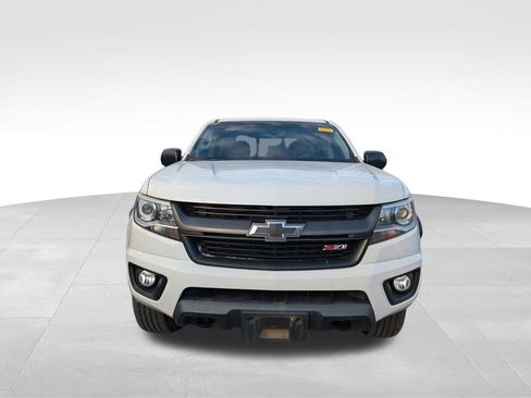 Used 2019 Chevrolet Colorado Z71 image 2