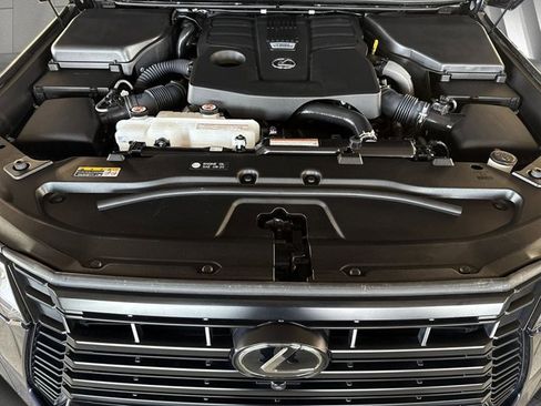 Certified 2024 Lexus GX 550 w/ Accessory Package (Z1) image 28