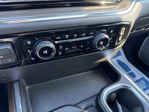 Used 2022 Chevrolet Silverado 1500 High Country w/ Max Trailering Package image 28