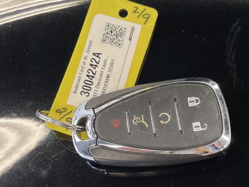 Used 2021 Chevrolet Equinox LT image 46