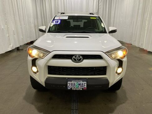 Certified 2018 Toyota 4Runner TRD Off-Road Premium image 9