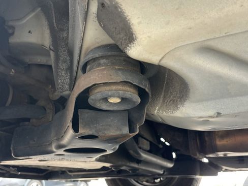 Used 2004 Buick Le Sabre Custom image 26