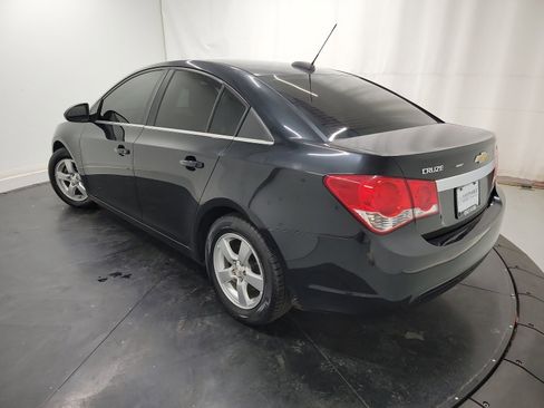Used 2016 Chevrolet Cruze LT image 6