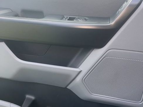Used 2025 Ford F150 XL RWD image 18